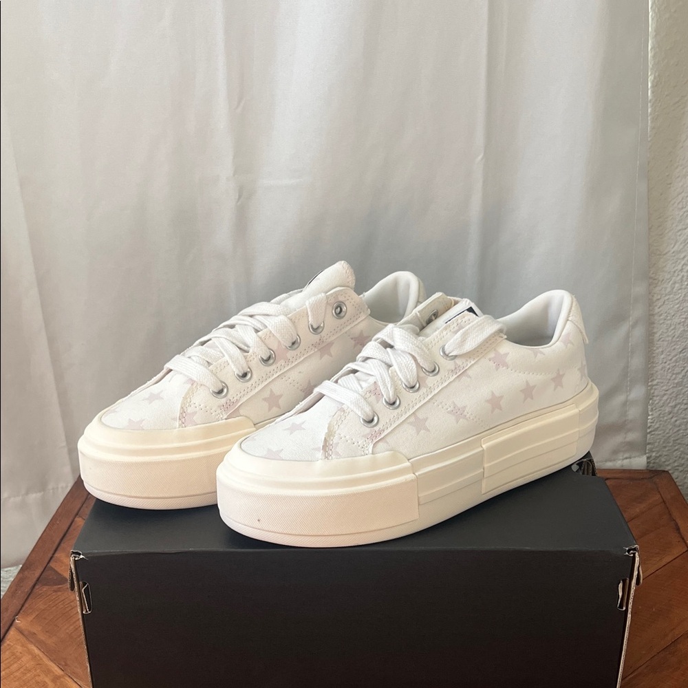 Converse White/Lilac Star-Patterned Women's Sneakers